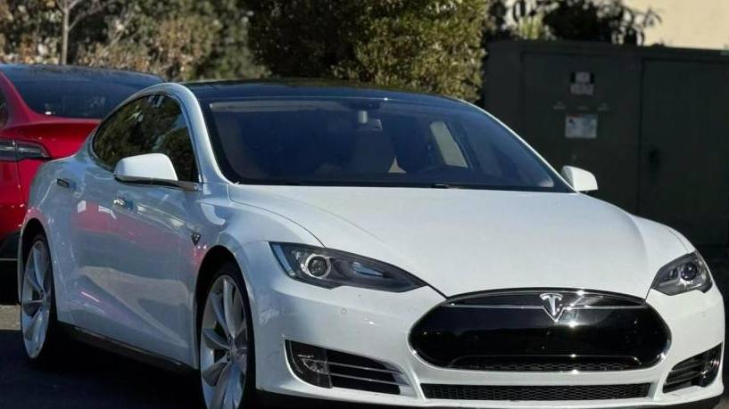 TESLA MODEL S 2014 5YJSA1H15EFP48003 image